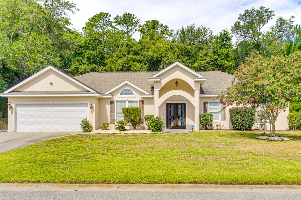 14 Mi to Jekyll Island: Luxe Brunswick Home House in Georgia