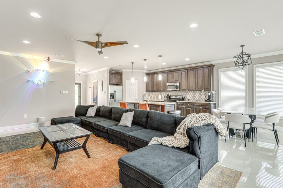 Arabi Home w/ Deck: 7 Mi to Downtown New Orleans! House in Arabi
