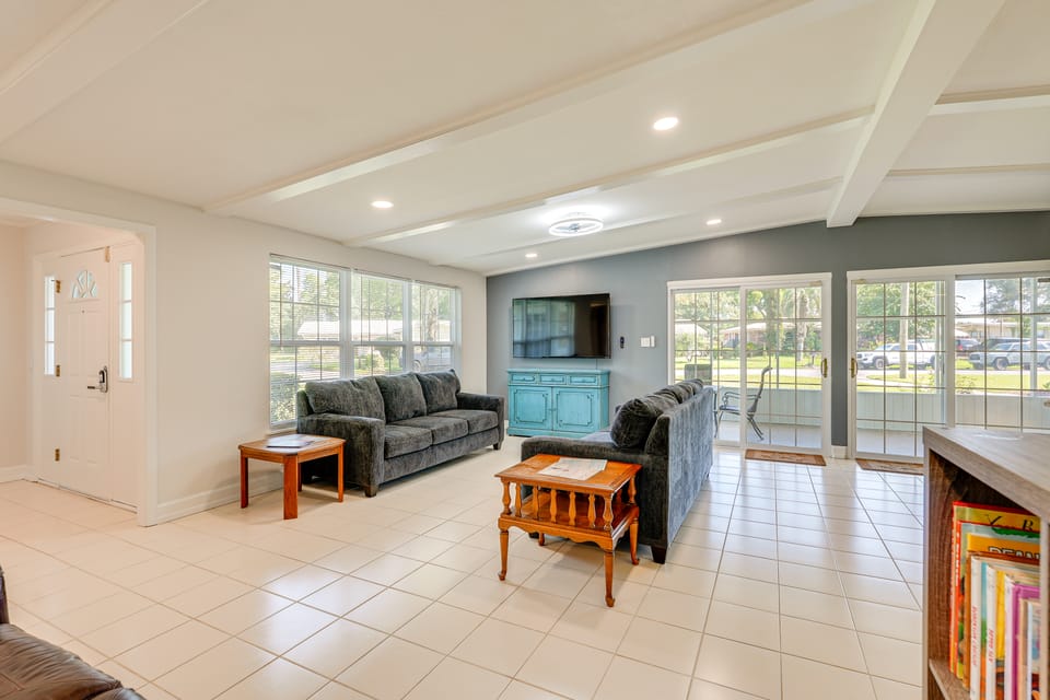 Walk to Ocean: Home in Panama City Beach! House in Upper Grand Lagoon