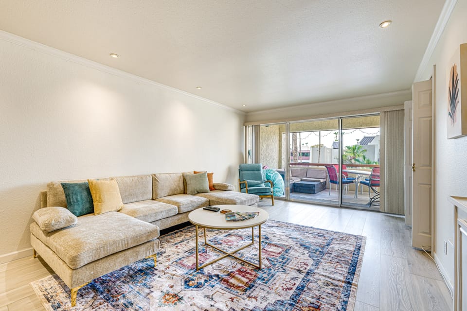 Walkable Scottsdale Condo w/ Pool Access! Apartment in Scottsdale