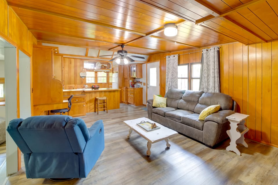 Pet-Friendly McAlester Home w/ Lake Eufaula Access House in Eufaula