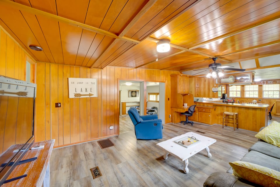 Pet-Friendly McAlester Home w/ Lake Eufaula Access House in Eufaula