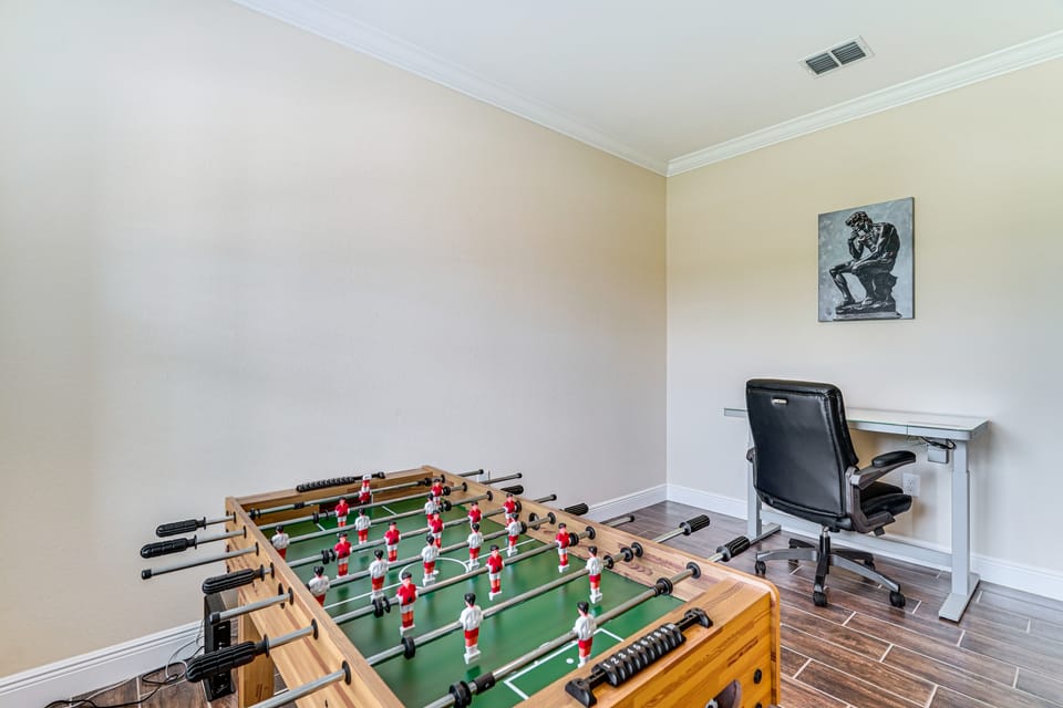 Pool Days & Tee Times! Cape Coral Gem w/ Patio House in Cape Coral