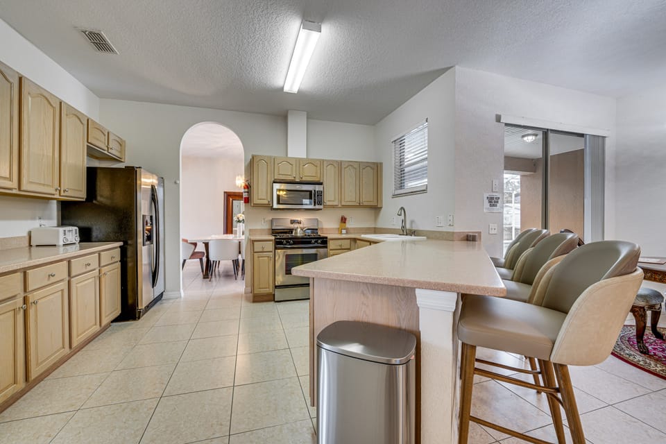 Fully Furnished Home w/ Pool | 31+ Night Stays House in Haines City