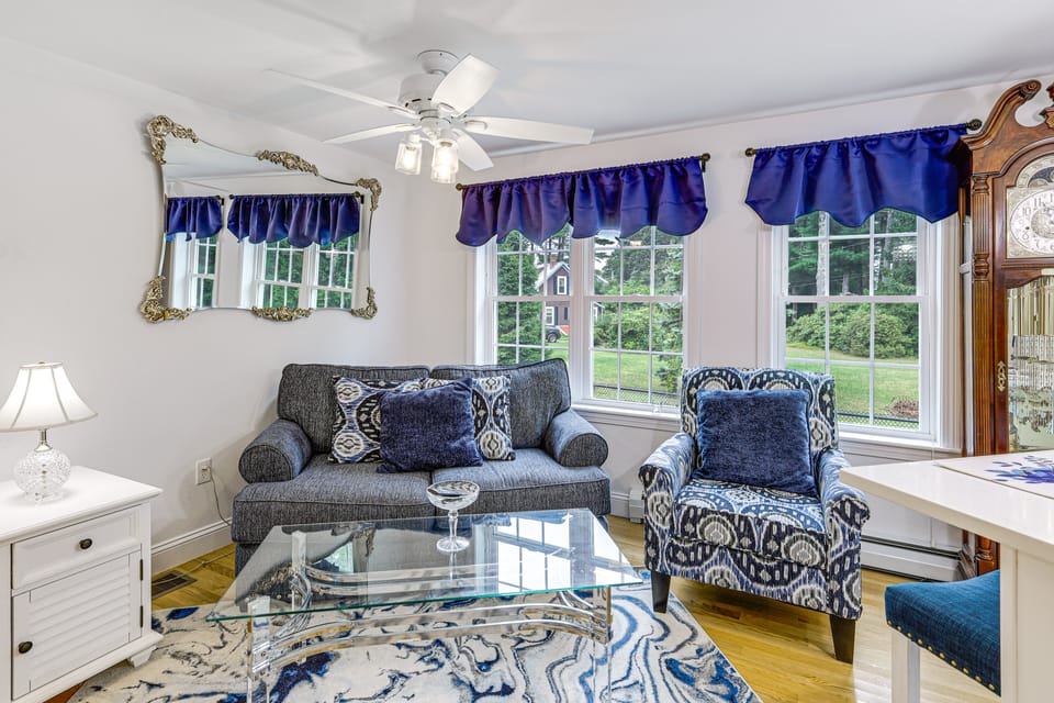Quiet Kingston Getaway - 3 Mi to Beaches! Apartment in Kingston