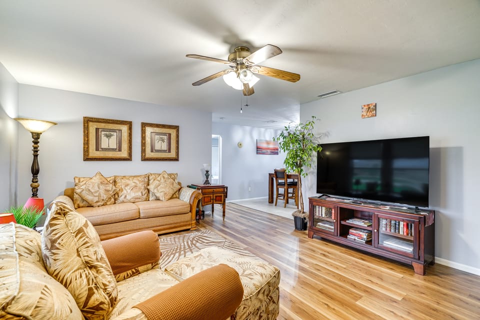 Canalfront Cape Coral Home: Fish, Swim & Lounge! House in Cape Coral