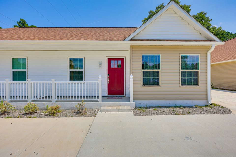 3 Mi to Brunswick Community College: Cozy Duplex! Apartment in Lockwoods Folly