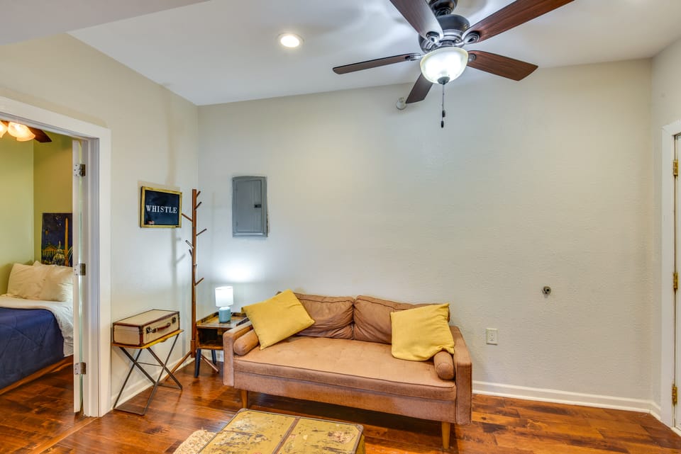 2 Mi to Warren Dunes - Bright Sawyer Apartment! Apartment in Sawyer