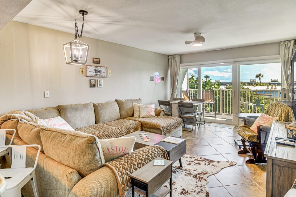 New Smyrna Beach Condo on Water: Rest, Swim & Play Apartment in Florida