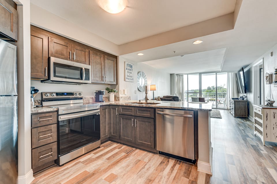2 Mi to Ocean: Waterfront North Myrtle Beach Condo Apartment in North Myrtle Beach