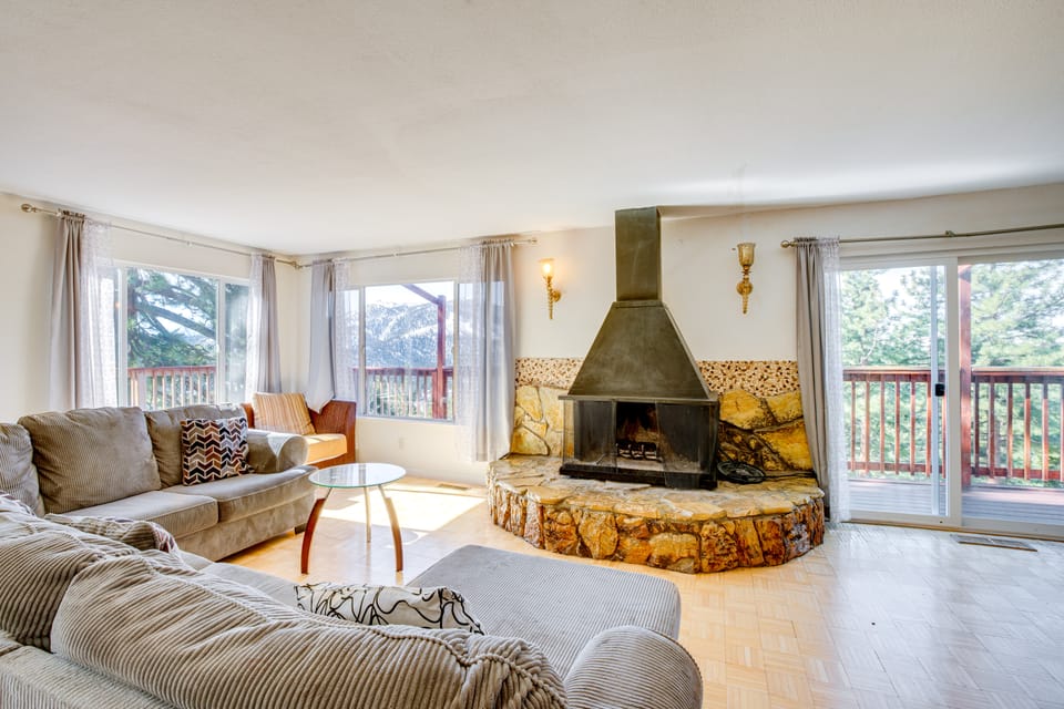 Scenic Home w/ Sauna - 7 Mi to Heavenly Mountain! House in Round Hill Village