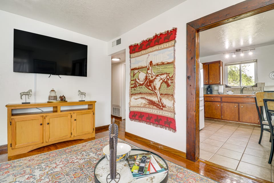Family-Friendly Albuquerque Home Near Rio Grande! House in Albuquerque