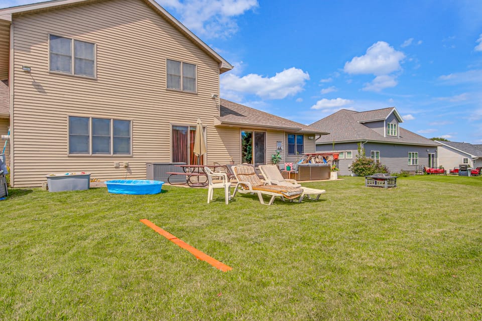 Family-Friendly Unit: 8 Mi to Appleton Downtown! Apartment in Wisconsin