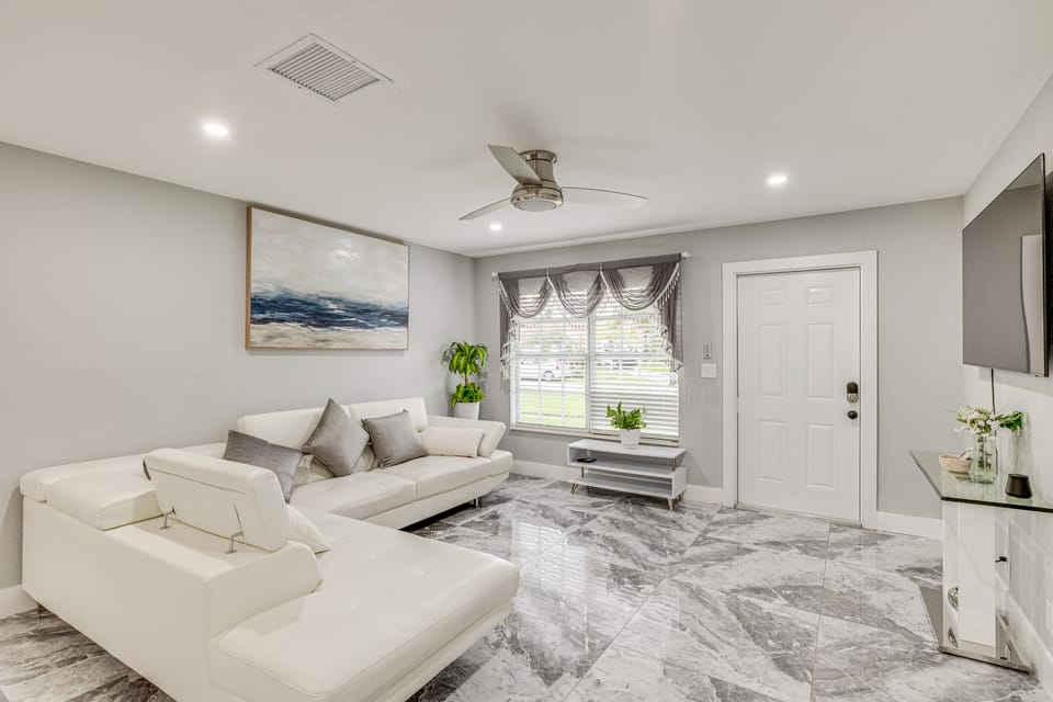 Pet-Friendly Gem w/ Pool & Yard in West Palm Beach House in West Palm Beach