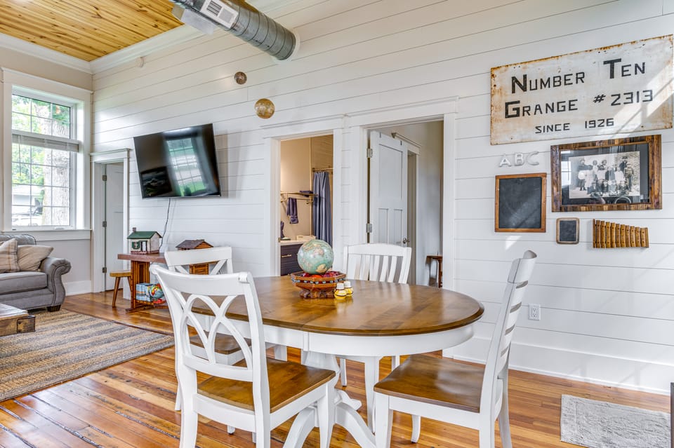 West Lafayette Home ~ 3 Mi to Purdue Campus! House in Wabash Township