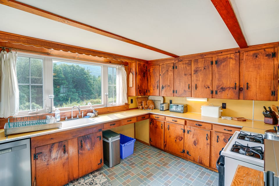 Hawley Home w/ Deck & Mtn Views: Swim, Ski & More! House in Massachusetts