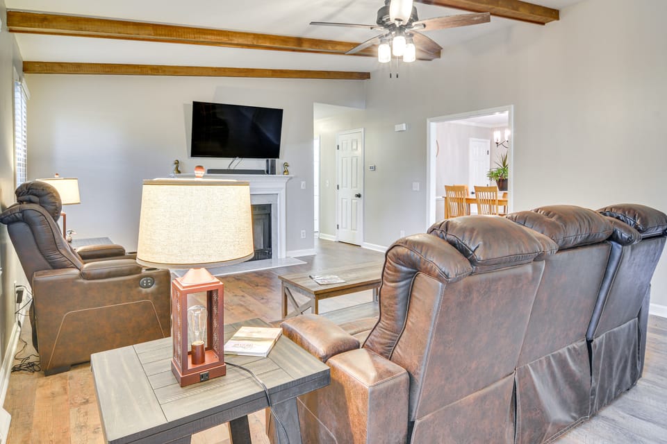 Private Yard & Deck: High Point Home Base! House in North Carolina