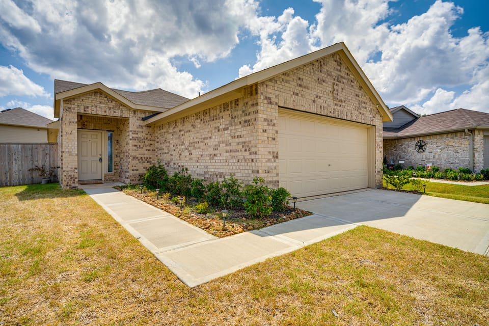 Pet-Friendly Home ~ 4 Mi to Big Rivers Water Park! House in Texas
