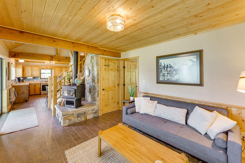 Mountain-View Ranch w/ 200 Acres in Angel Fire House in New Mexico