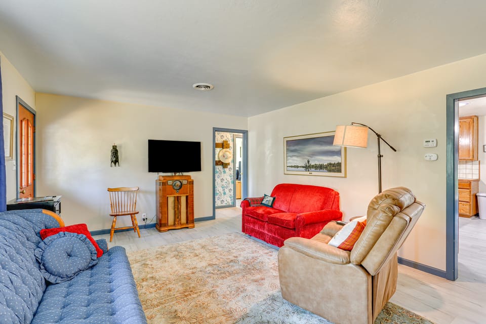 Burney Cottage w/ Game Room: Walk to Town! Cottage in California
