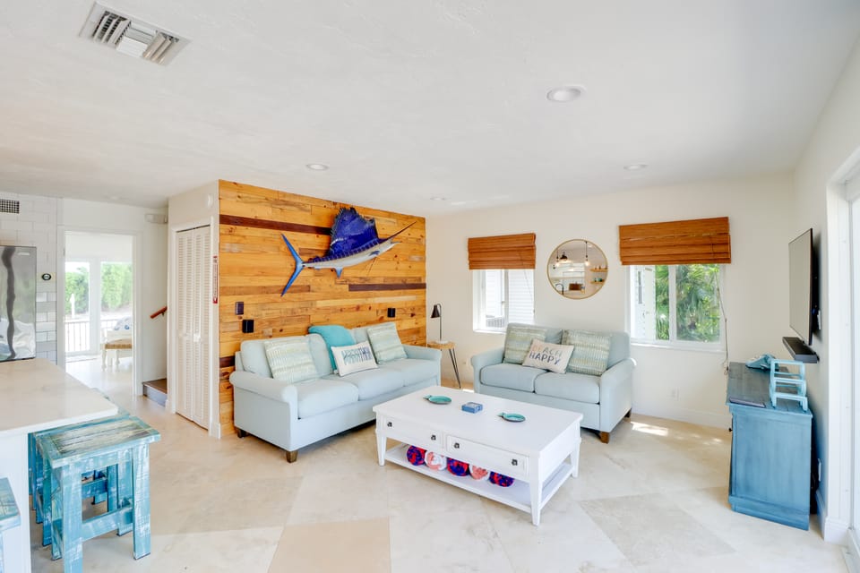 Walk to Beach: Waterfront Home in Marathon! House in Marathon