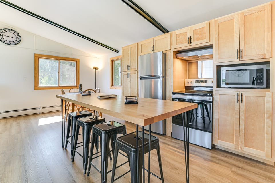 Lake Huron Waterfront Escape: Kayak, Fish & Swim House in Michigan