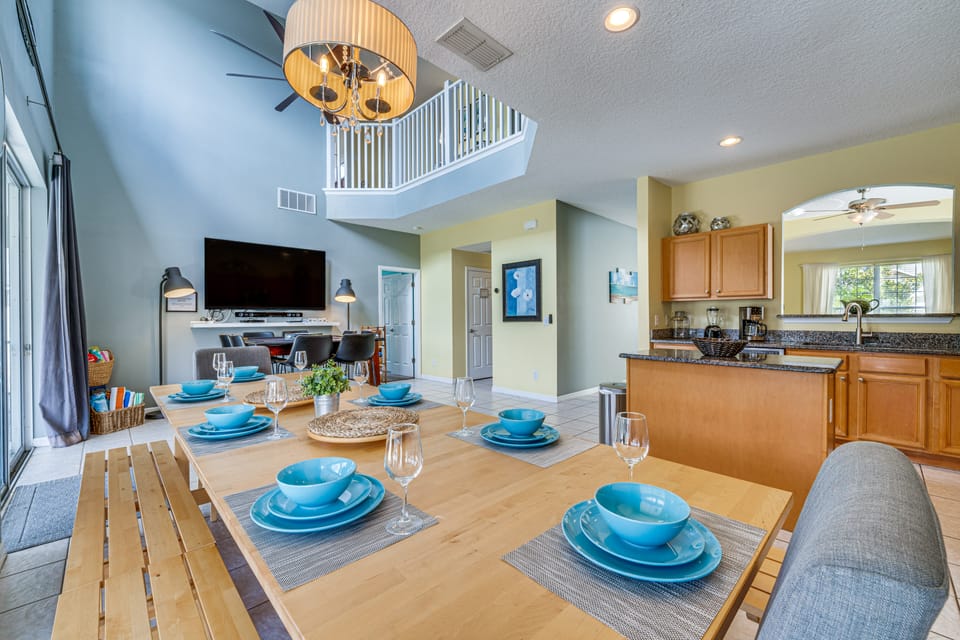5 Mi to Disney: Ideal Family Getaway w/ Theater! House in Four Corners