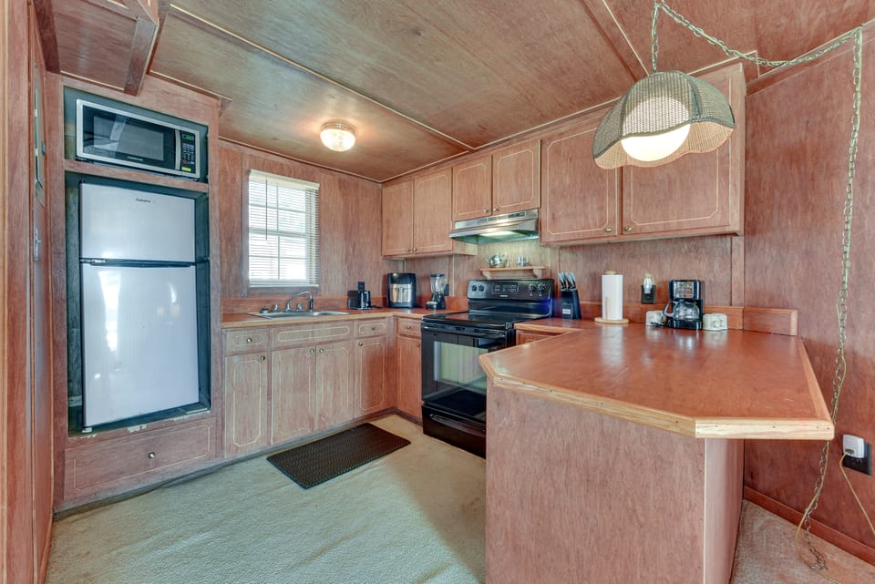 Waterfront Jonesville Studio on Black River Lake! Apartment in Louisiana
