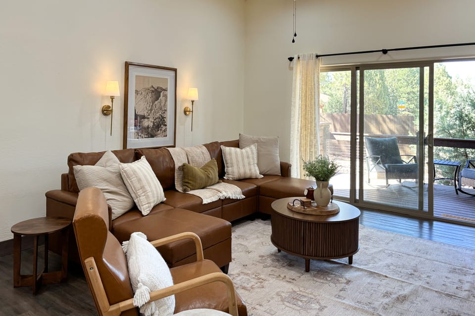 < 3 Mi to Fool Hollow Lake: Show Low Townhome Apartment in Show Low