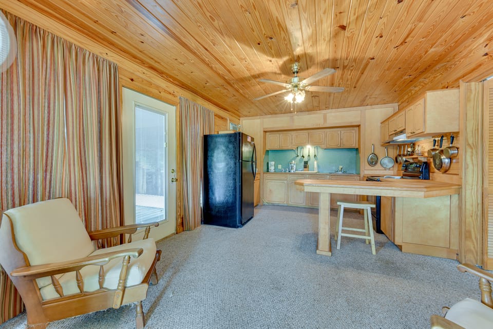 Dog-Friendly Home on Black River Lake w/ Boat Dock House in Louisiana