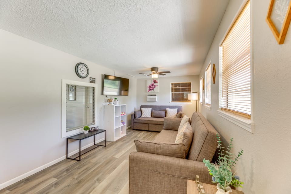 1 Mi to Somerville Lake: Home w/ Spacious Yard House in Texas