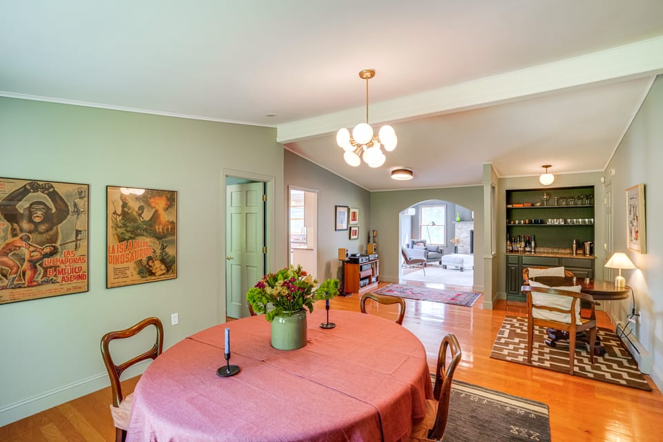 Mtn-View Retreat in Huson Valley: Great for Groups House in Hollowville