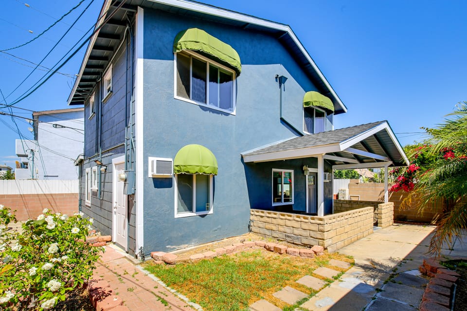 2 Mi to Ocean: Long Beach Home w/ Gas Grill! House in Long Beach