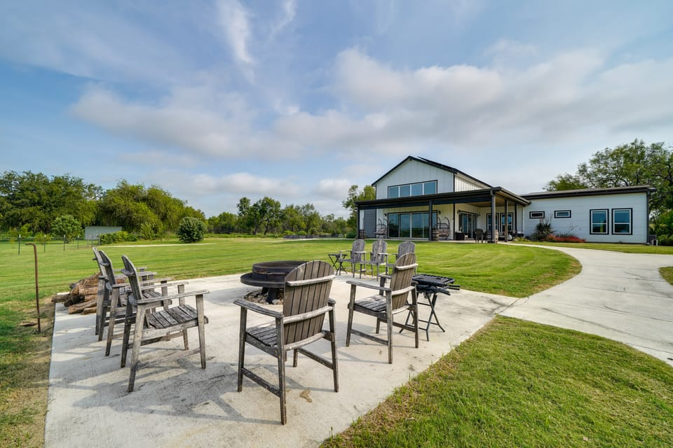 Lakefront Texas Home on Legacy Ranch House in Rio Grande