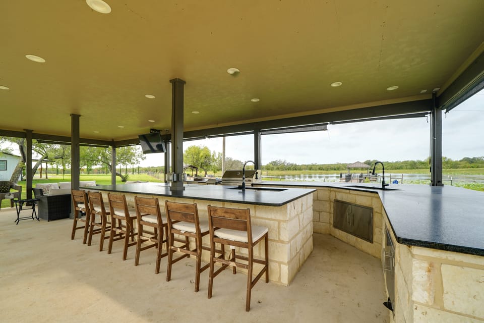 Texas Nature Escape: Lake & Game Room Access House in Rio Grande