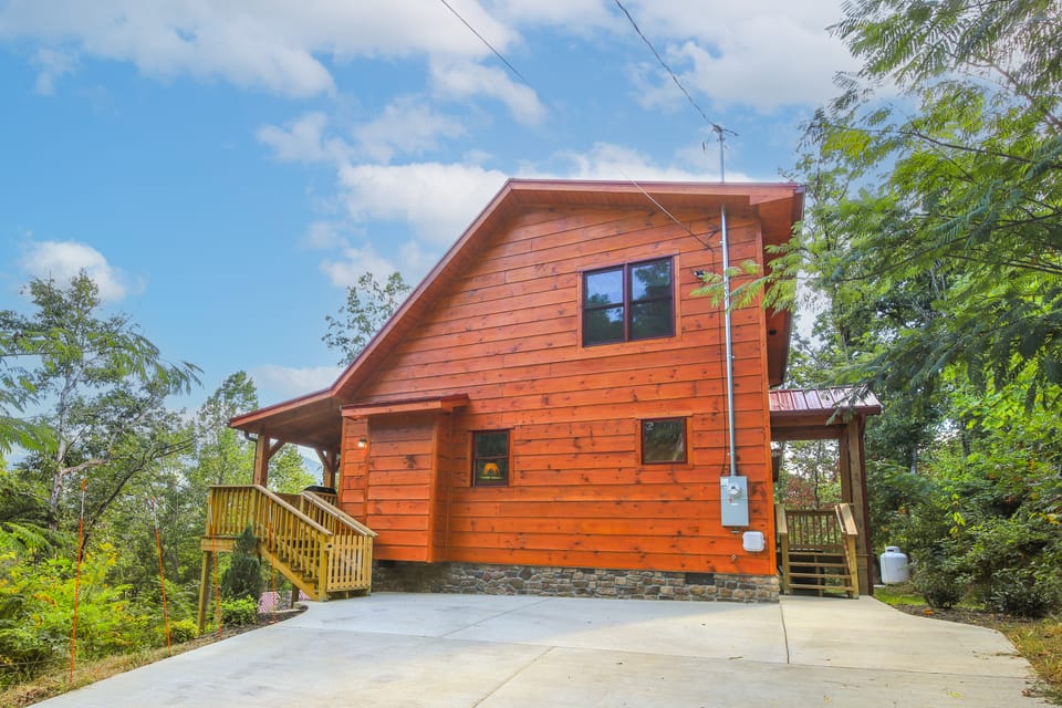 Mtn-View Cabin Near Dollywood: Hike, Play, Unwind! House in Sevier County