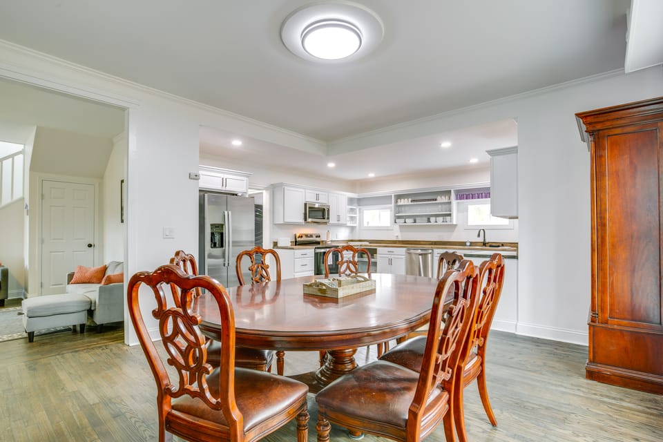Walk to Winery: Family-Friendly Holt Getaway House in Missouri