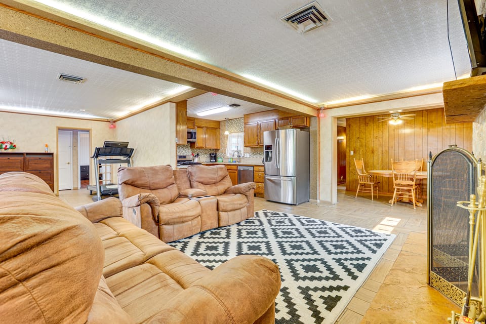 Pet-Friendly Home Near Downtown Henderson House in Henderson