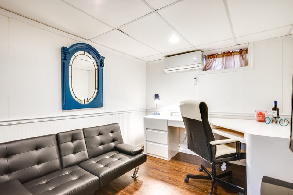 Shared Yard, 4 Mi to NYC: Englewood Apartment! Apartment in Manhattan