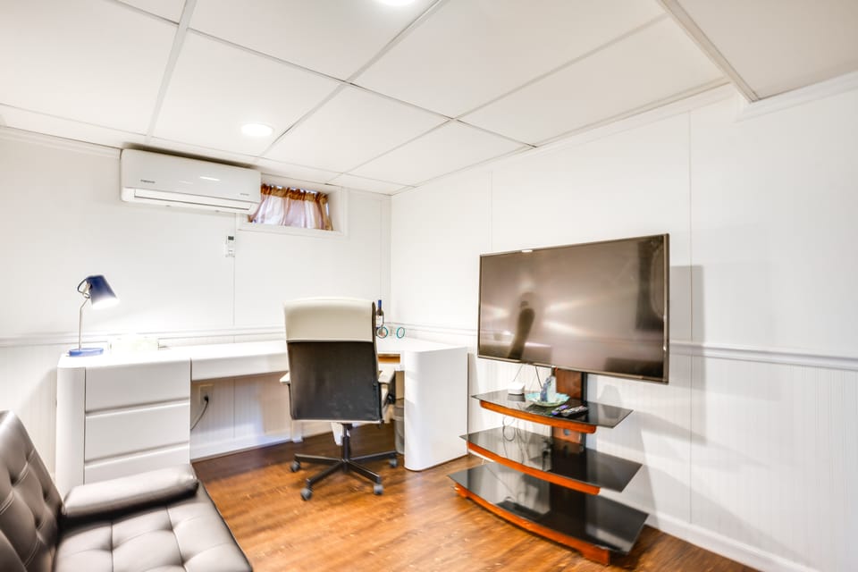 Shared Yard, 4 Mi to NYC: Englewood Apartment! Apartment in Manhattan