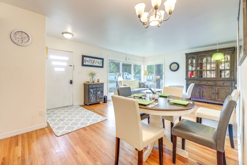 8 Mi to Lake Bowdoin: Pet-Friendly Family Home! House in Montana