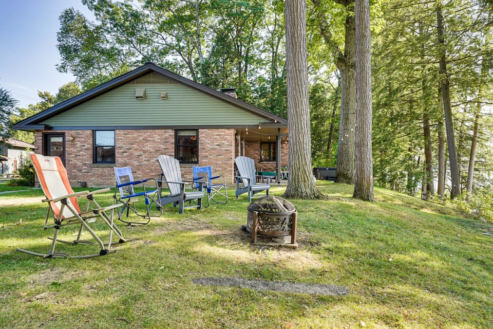 Game Room & Hot Tub! Waterfront Gem on Lake George House in Queensbury