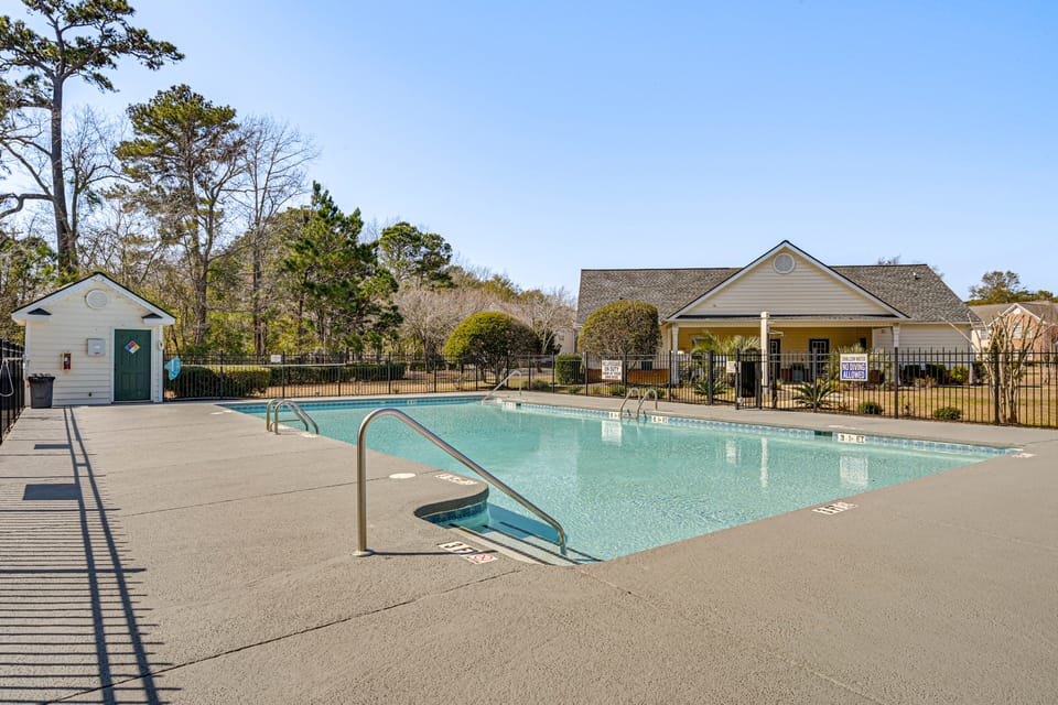 4 Mi to Brookgreen Gardens: Murrells Inlet Condo Apartment in Murrells Inlet