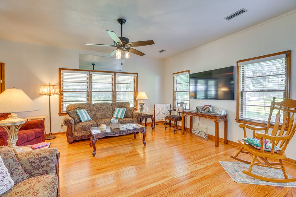 Country Home Near Lake Wedowee: Patio & Fire Pit! House in Alabama