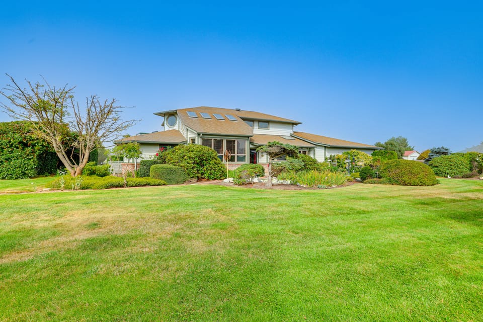 Unique Home w/ Beautiful Mtn Views! House in Washington