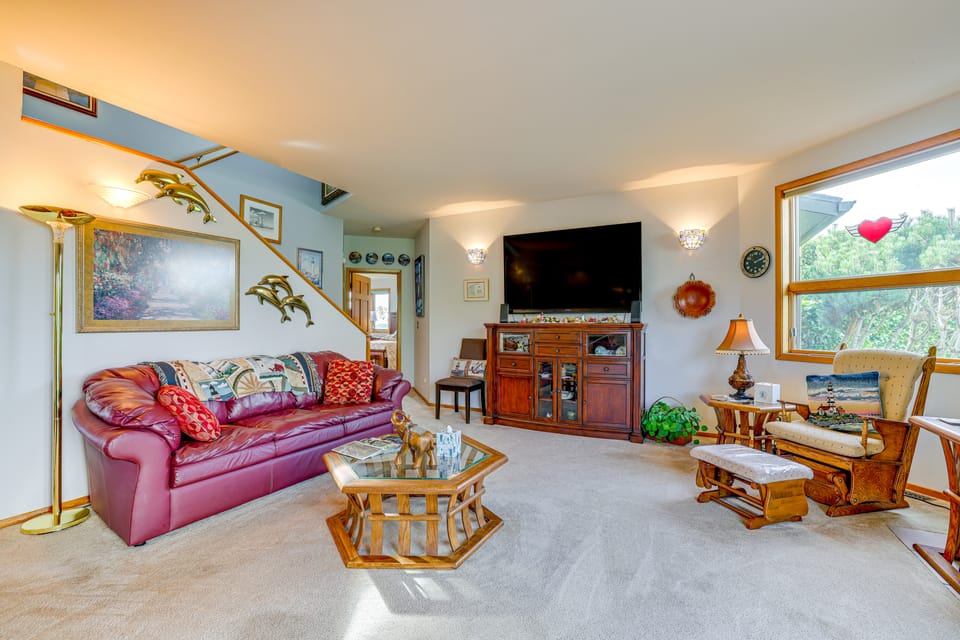 Unique Home w/ Beautiful Mtn Views! House in Washington