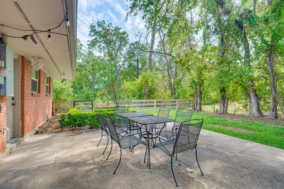 Walk to Texas A&M: College Station Home w/ Yard! House in College Station
