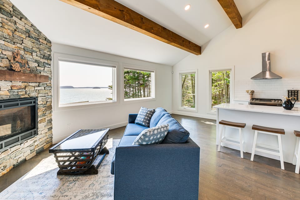 Waterfront Roque Bluffs Hideaway w/ Private Beach House in Maine