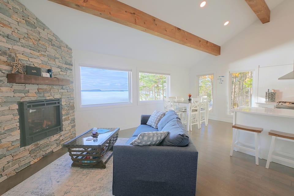 Waterfront Roque Bluffs Hideaway w/ Private Beach House in Maine
