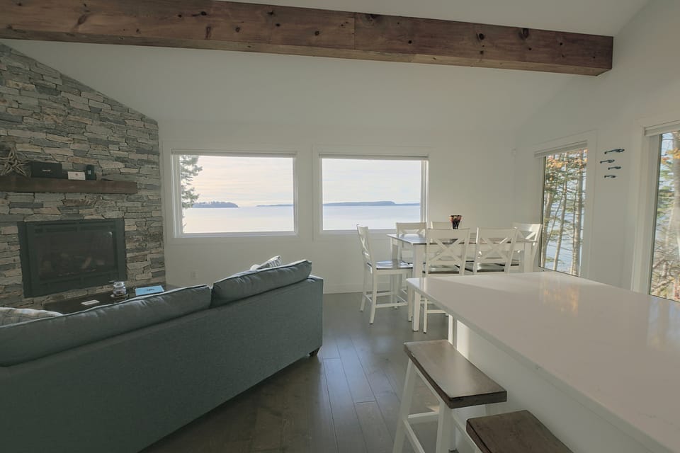 Waterfront Roque Bluffs Hideaway w/ Private Beach House in Maine